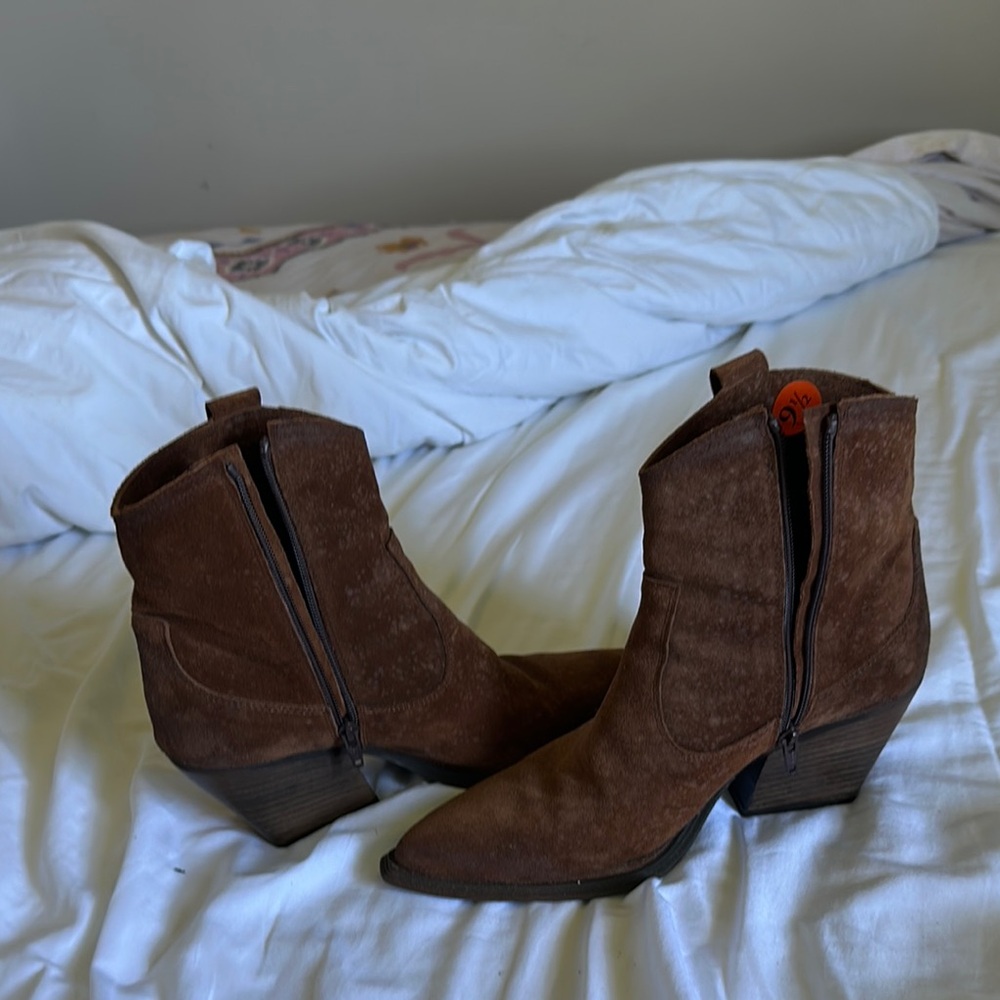 Elegant Brown Ankle Booties with Sleek Design